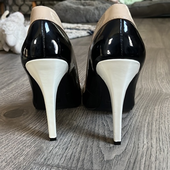 Never Worn Joey Patent Peep Toe Heels - Picture 5 of 10